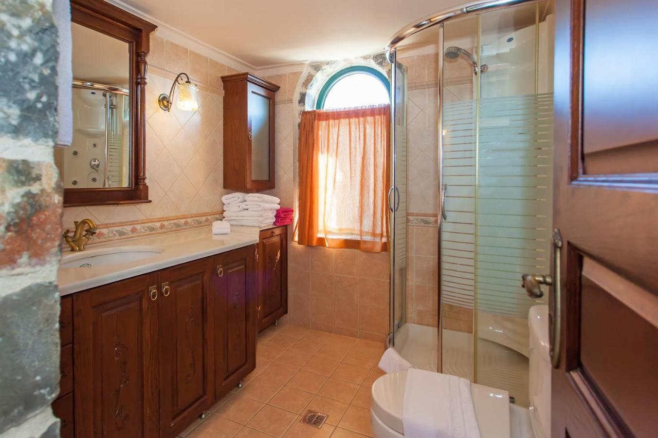 Villa Antina By Posarellivillas Litsárdha エクステリア 写真