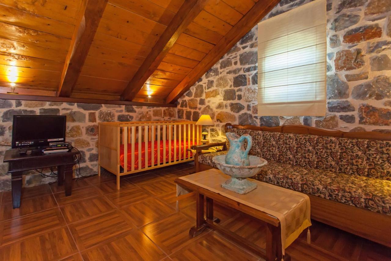 Villa Antina By Posarellivillas Litsárdha エクステリア 写真
